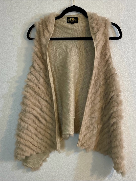 Metric Knits Jackets & Blazers - Metric Knits Fur Collection Women’s Rabbit Fur Vest Size XS.